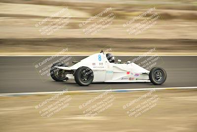 media/Jan-26-2025-CalClub SCCA (Sun) [[cfcea7df88]]/Group 7/Race/